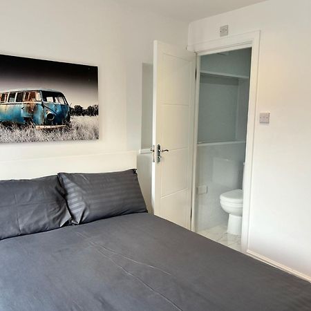 93 West Road Hotel Londra Exterior foto